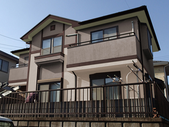 千葉県印旛郡酒々井町　外壁塗装　屋根塗装　バルコニー防水　カラーシミュレーション　ベージュと薄いグレーのツートン